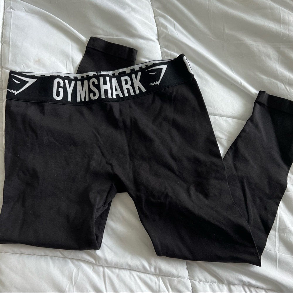 Black Gymshark Capri Leggings
